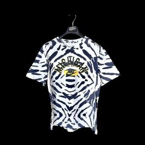 Nike Michigan Wolverines Festival AOP Tshirt Sz Medium Crewneck Ann Arbor